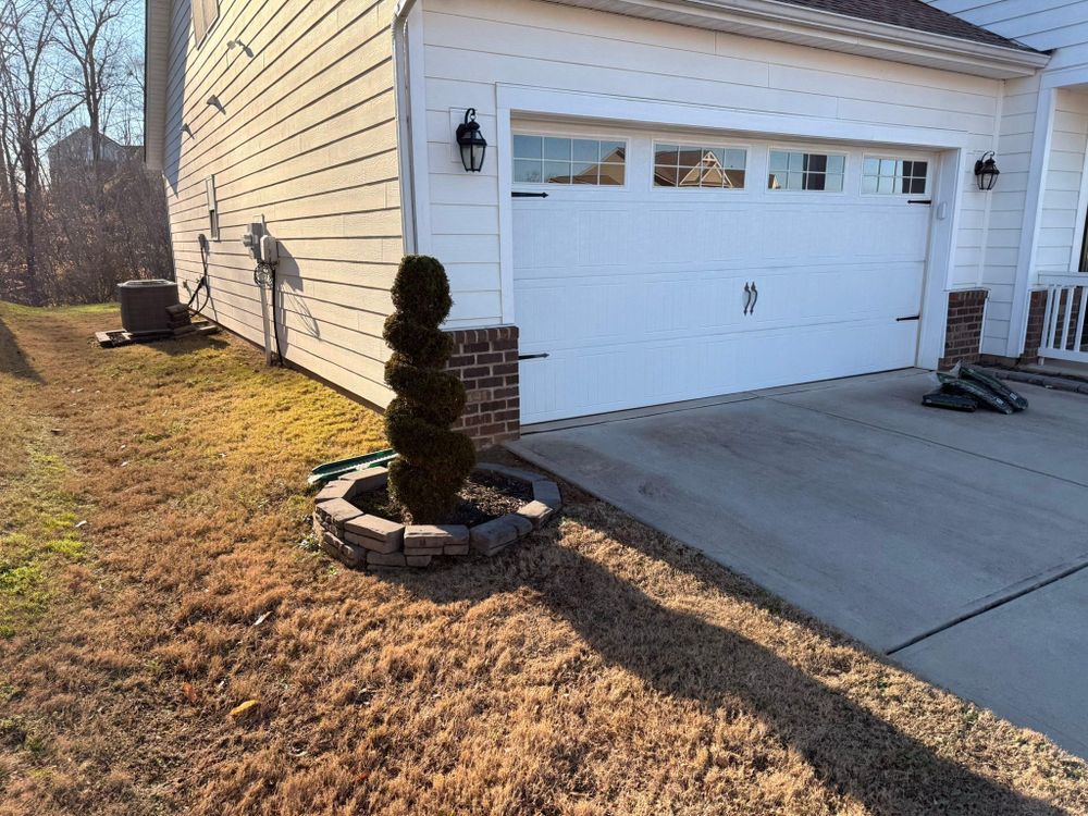 Seasonal Contracts for America's Top Pick Lawn & Landscaping in Gastonia, NC