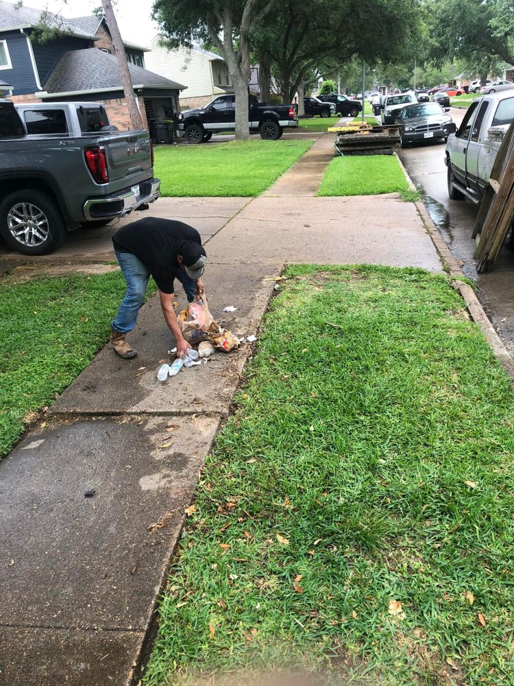 Appliance Removal for Outlaw Landscaping & Transport Company in Houston, TX