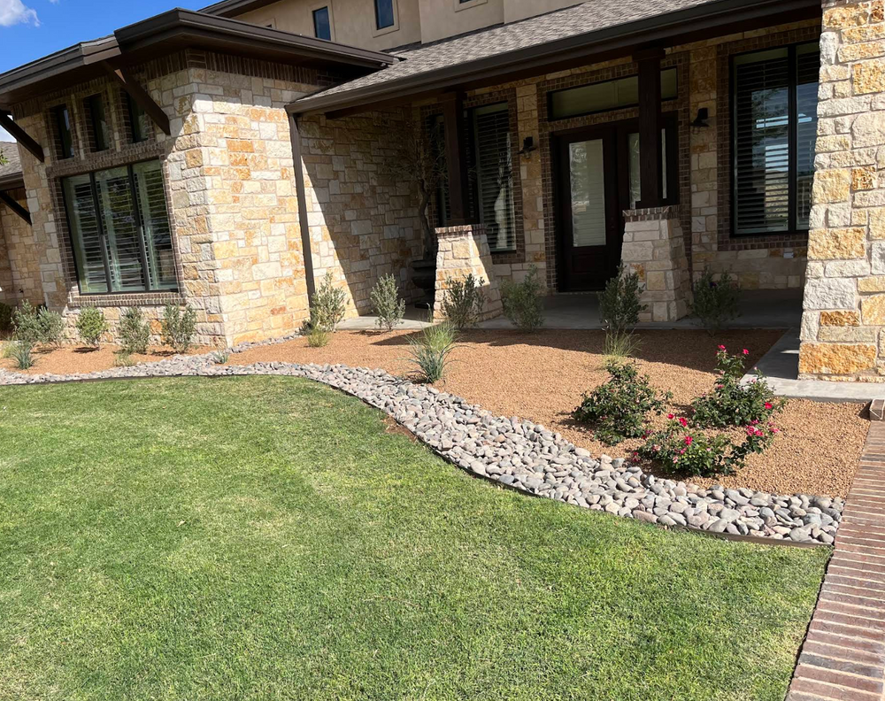 Enhance your garden's health and appearance with our expert mulching service. Using a top-notch mulching mower, we recycle clippings back into your soil, promoting nutrient-rich growth while reducing weed proliferation. for Stone's Tree Services and Landscaping in Midland, TX