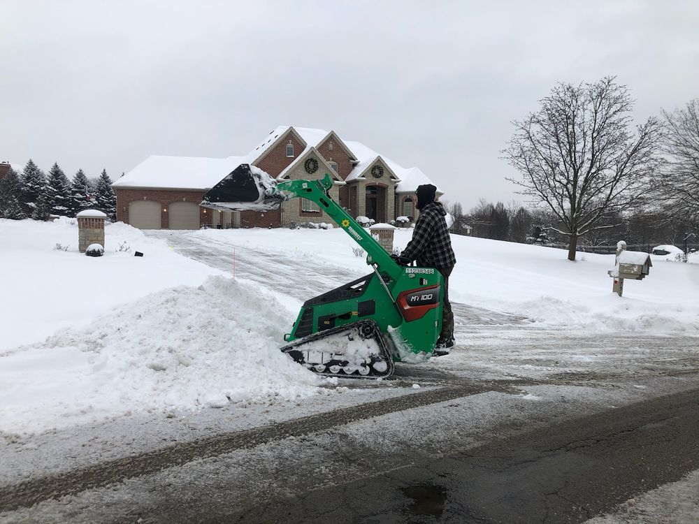 Enhance your winter safety with our reliable snow removal service. Our expert team ensures prompt, efficient clearing of driveways and walkways, safeguarding your home from hazardous winter conditions. for OneCallCuts in Middletown, OH