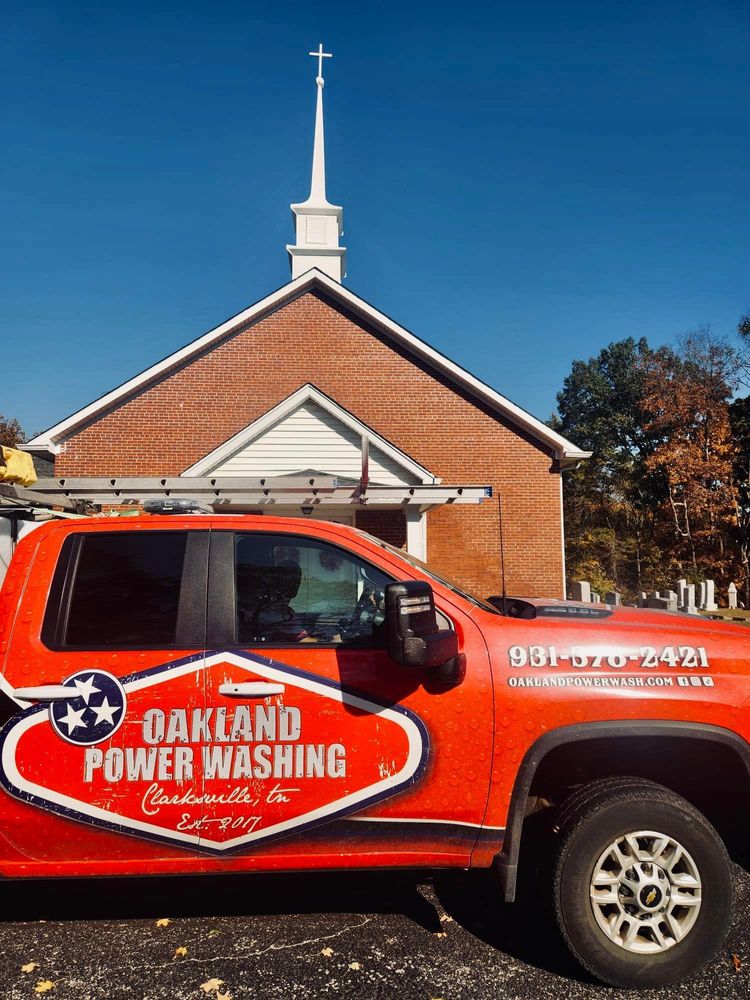 House and Roof Softwash for Oakland Power Washing in Clarksville, TN