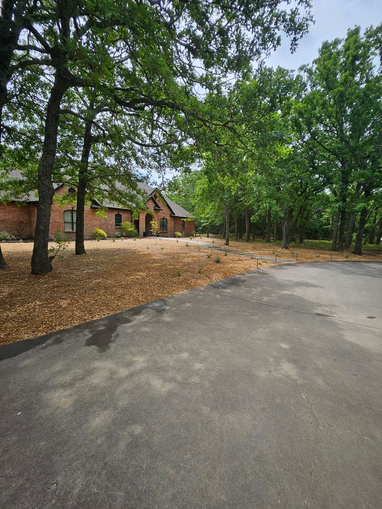 All Photos for Ornelas Lawn Service in Lone Oak, Texas
