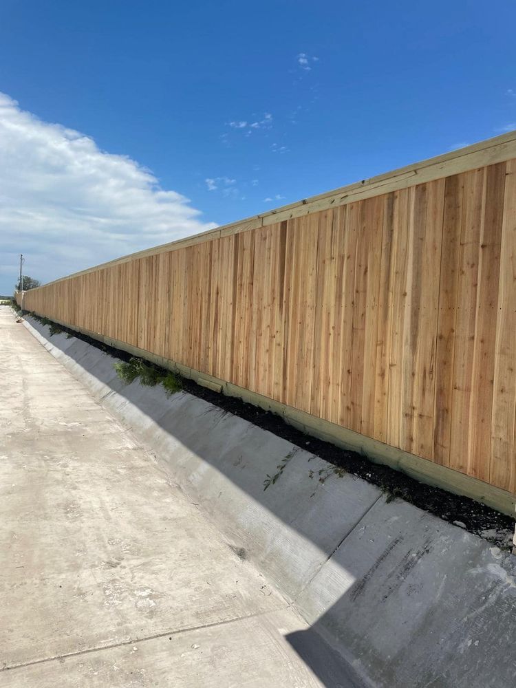 All Photos for Ranch Off Fencing in Cleveland,  TX