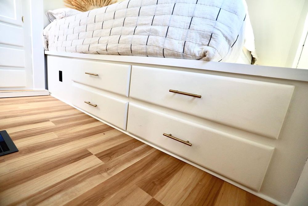 2018 Keystone Passport 2510RB for Mauka to Makai RV Renovations in Los Angeles, CA