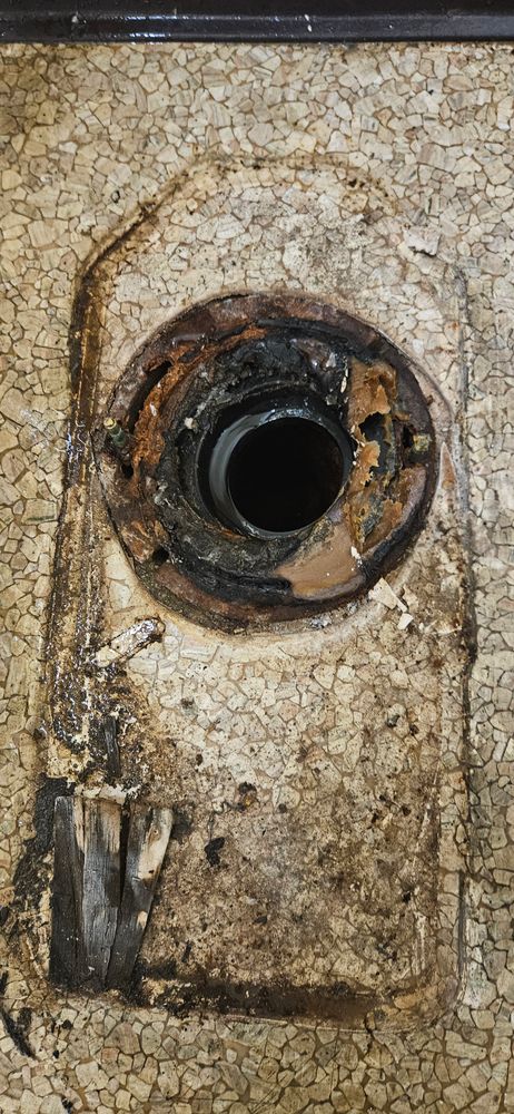 bathroom maintenance for Mid-Mountain Maintenance in Bonney Lake, WA