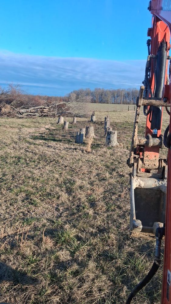 Excavating contractor for Willetts Excavation & Septic in McMinnville, TN