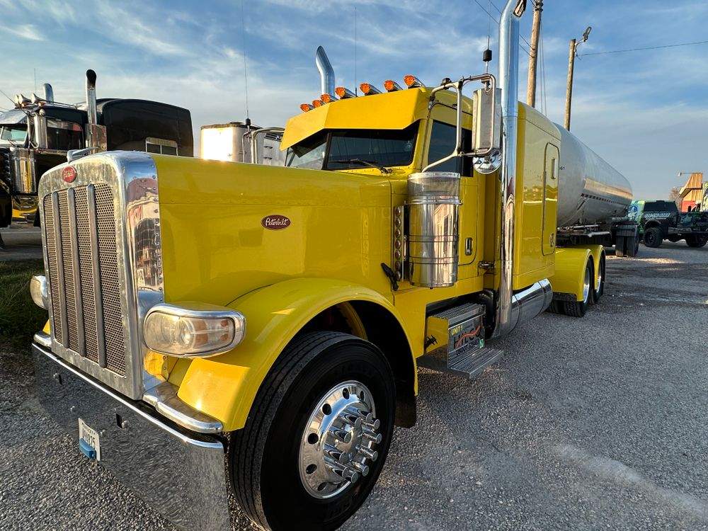 Fleet Washing for 5 Star Hot Wash Services in Ashland, KY