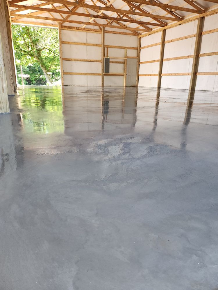 Slabs slick as glass for Hellards Excavation and Concrete Services LLC in Mount Vernon, KY