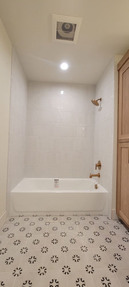 All Photos for Tip Top Tile in Idaho Falls, ID