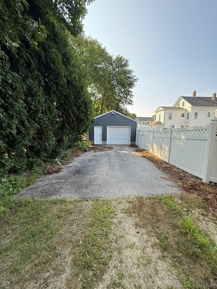 All Photos for Navedo’s Lawn Care LLC in Putnam, CT