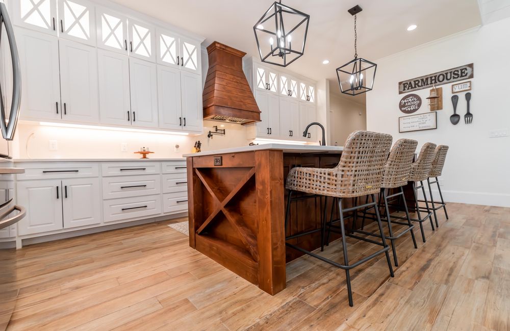 All Photos for Neely Construction & Design LLC in Chandler, TX