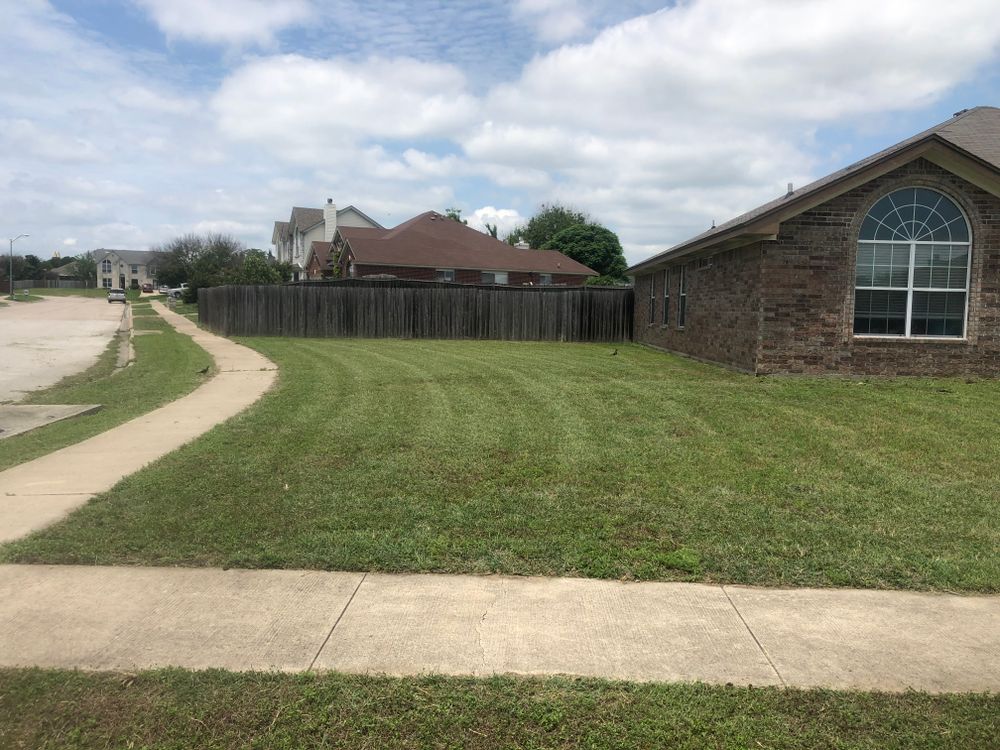 All Photos for D’s Lawncare in Killeen, TX