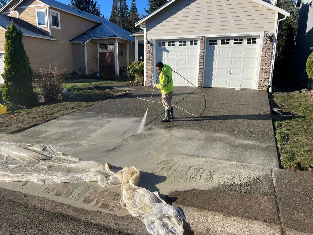 Solid Concrete Contractor  team in Tacoma, WA - people or person