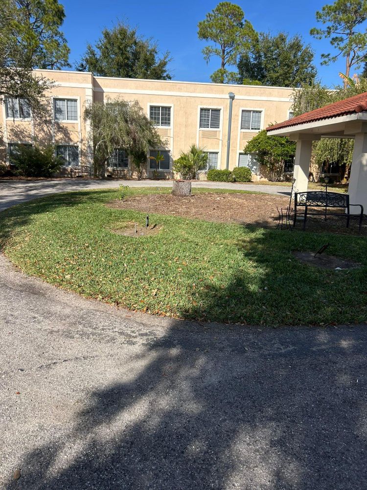 All Photos for Estrada All Pro Lawn Service in Auburndale, Florida