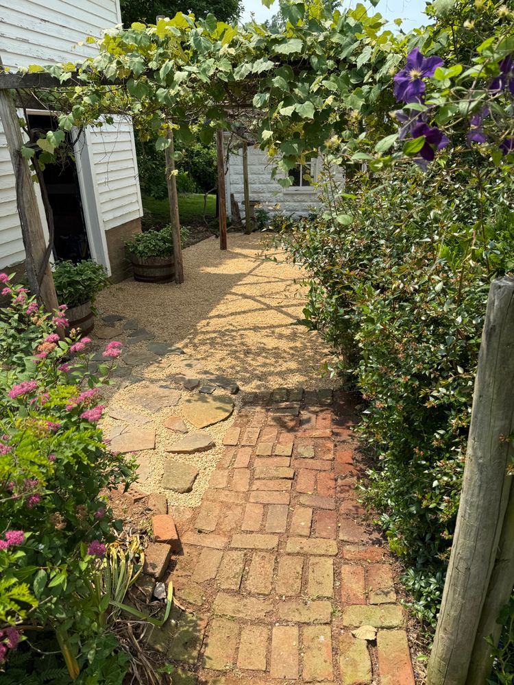 Landscaping for Chiles Lawn & Landscaping in Gordonsville, VA