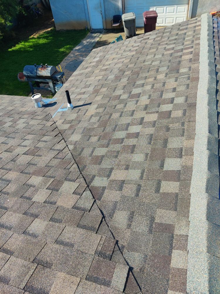 Roofing for Y&V Roofing Installation Maintenance and Repair Service in Palmdale, CA