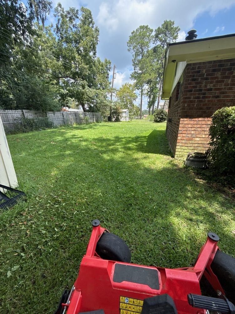 Our Fall Clean Up service ensures your yard is pristine and ready for winter, with thorough leaf removal, debris clearing, and seasonal maintenance to keep your landscape healthy and beautiful. for Hawkins Tree Service & Land Management in Richmond Hill, GA