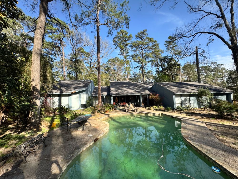 Roofing for Alfreds Sheet Metal & Roofing in Houston, TX