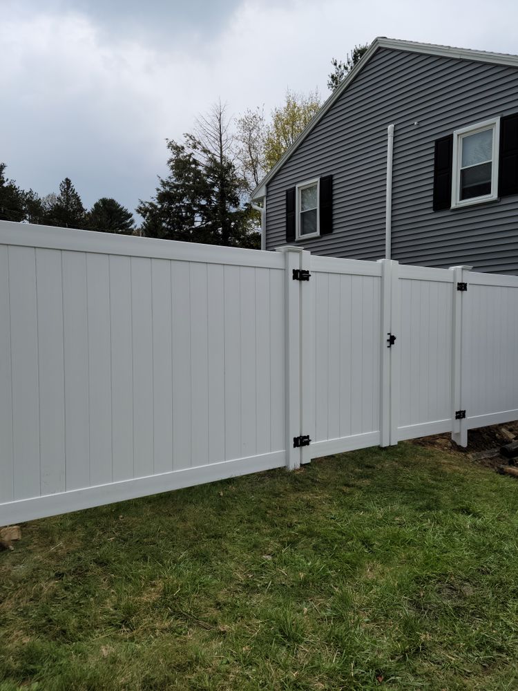 Vinyl Fences for Azorean Fence in Peabody, MA