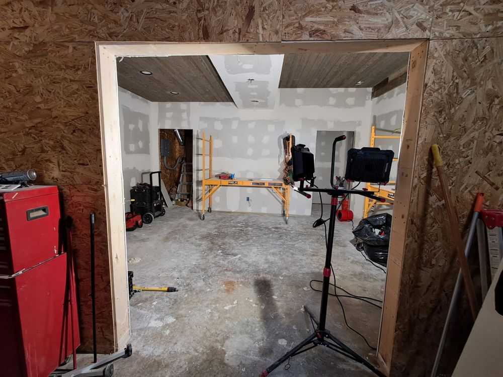 Goreville  Garage Conversion for Dead Tree General Contracting in Carbondale, Illinois