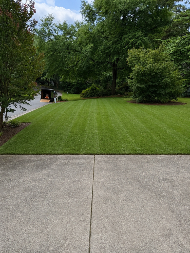 All Photos for Clark's Cuts Lawn Care in Lilburn, GA