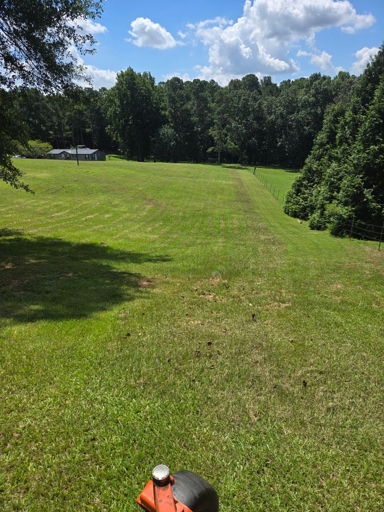 All Photos for Palmour's Lawn Care in Gainesville, GA