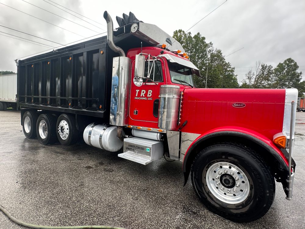 Fleet Washing for 5 Star Hot Wash Services in Ashland, KY