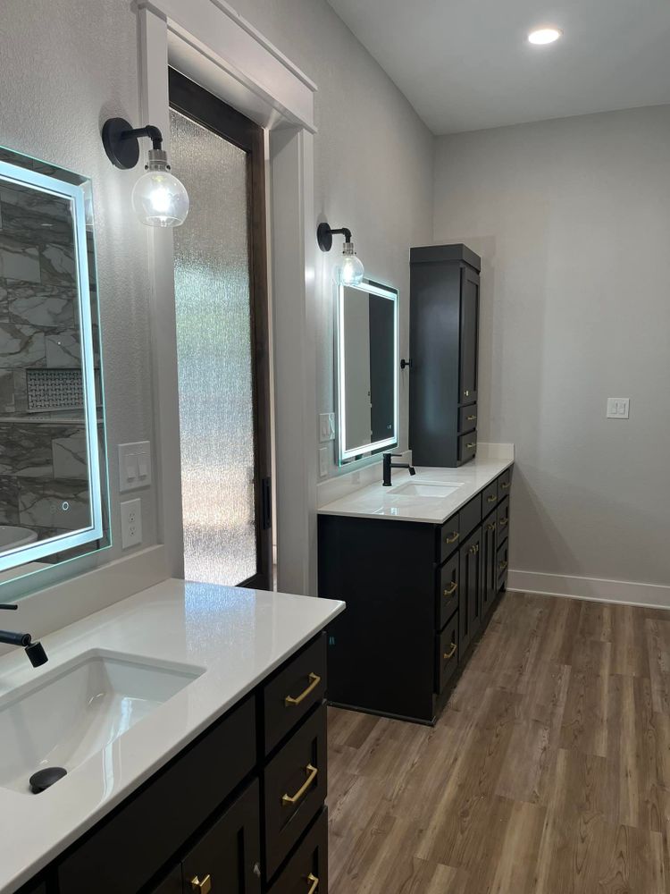 All Photos for H2 Custom Homes in Mineola, TX