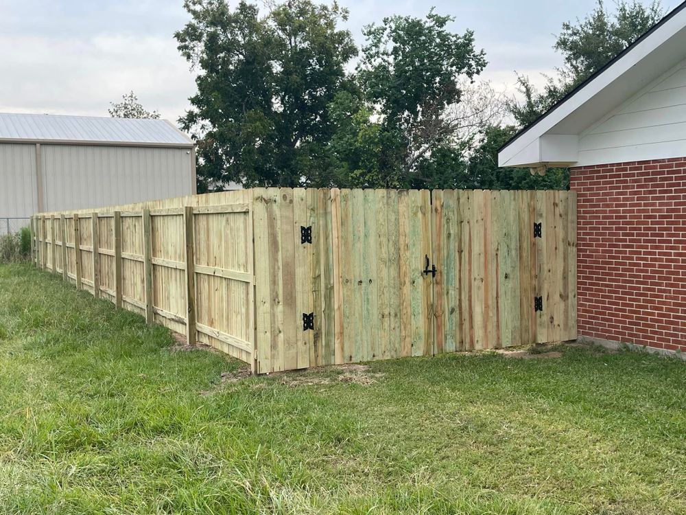 Fences for Falcon Fence Co. in Longville, LA