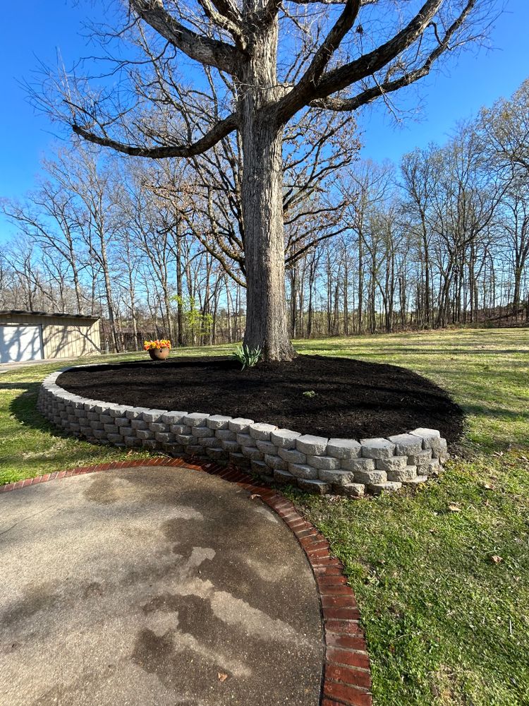 Lawn Maintenance for R & R Landscaping and Services, LLC in Poplar Bluff, MO