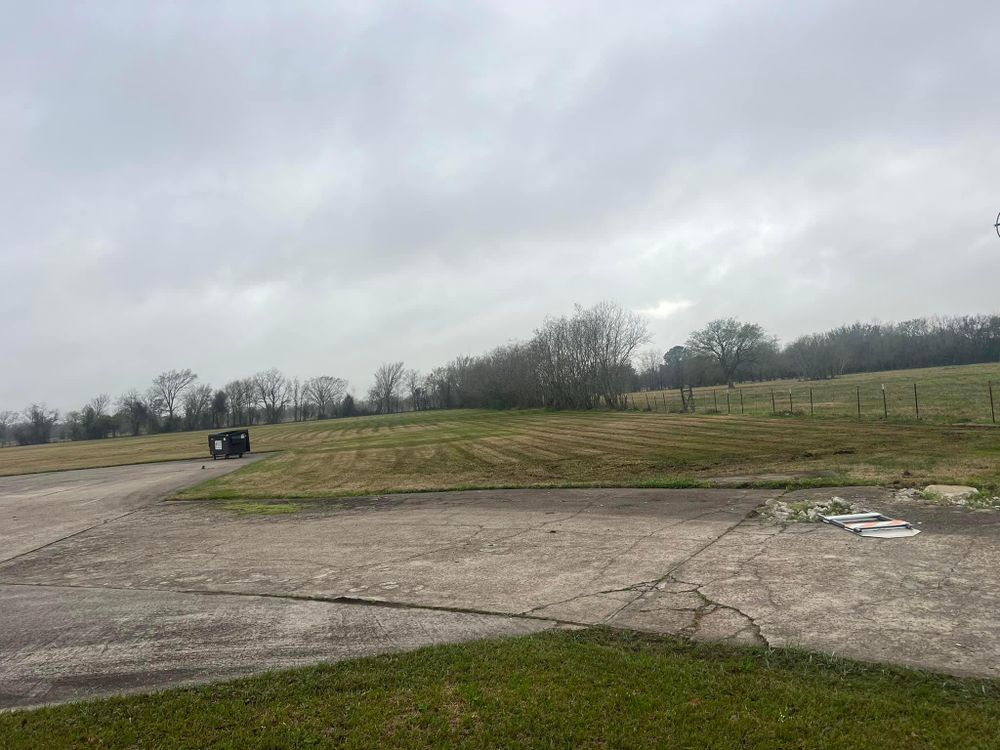 All Photos for Bobby’s lawn services in Baytown, TX