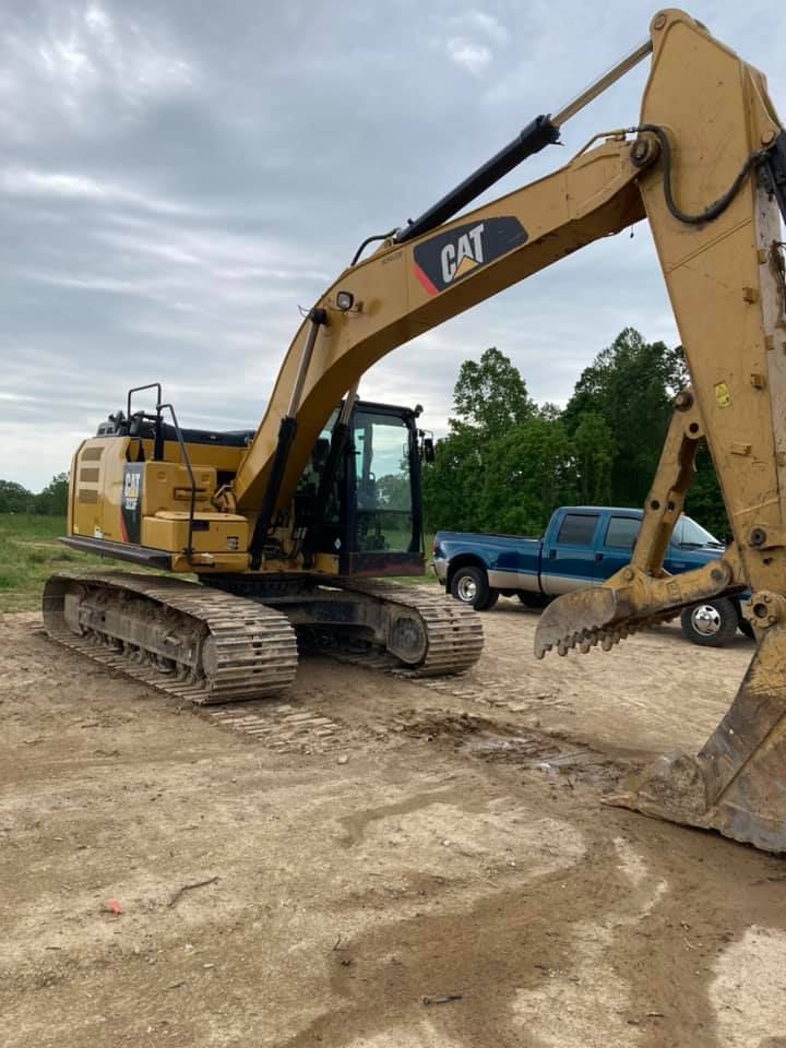 Excavating  for Ledbetter Excavation in Shelbyville, TN