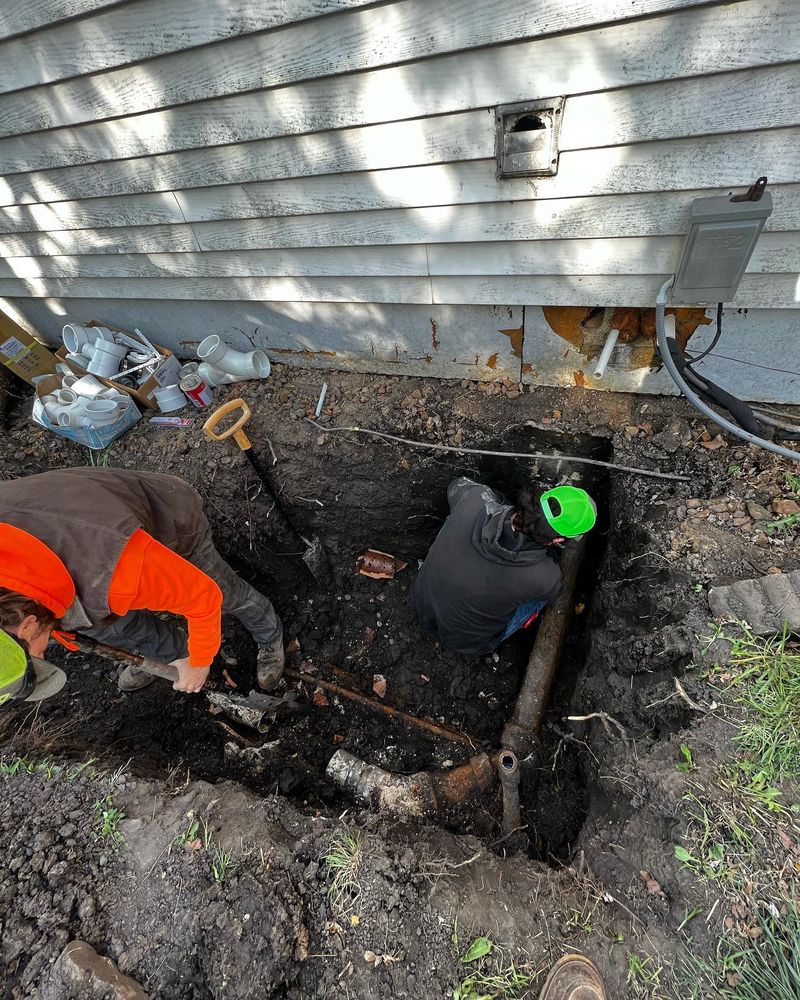 Excavating for PATCO Underground in Canton, MO