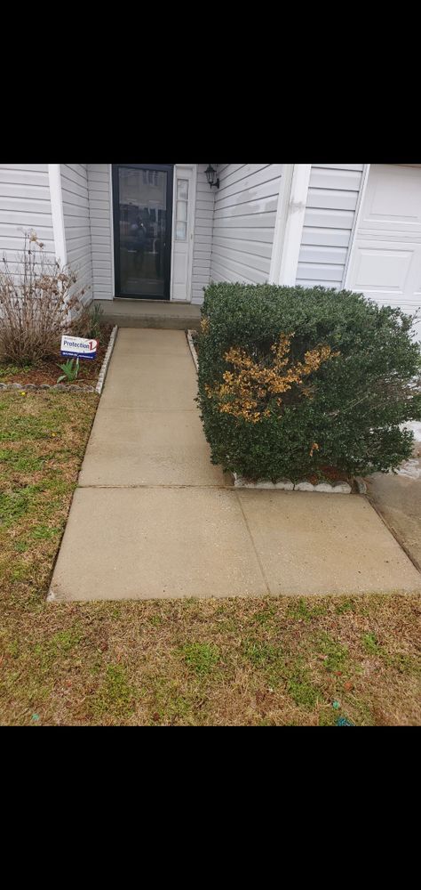 Driveway and Sidewalk Cleaning for Whistle Klean Pressure Washing LLC in Columbia, SC