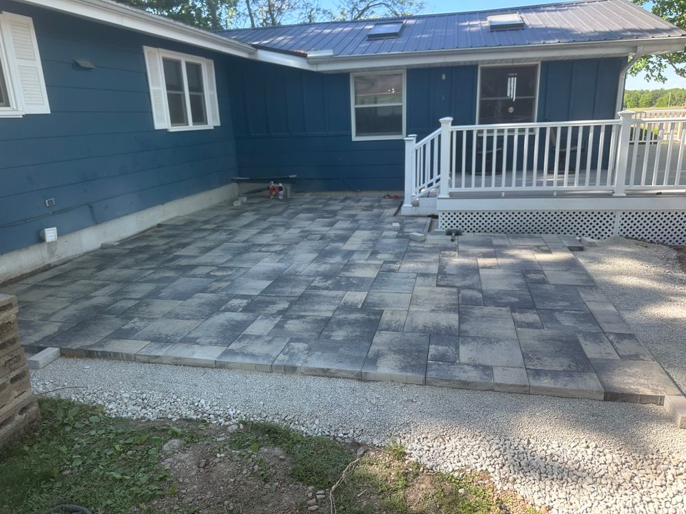 All Photos for Mayfield Landscaping in Staunton, IL