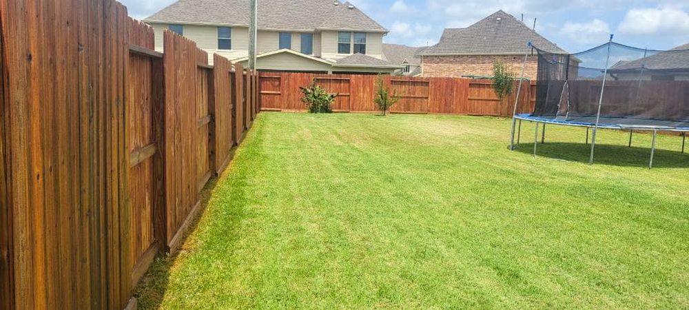 Fence Installation for Texas Fence & Outdoors LLC in Friendswood, TX