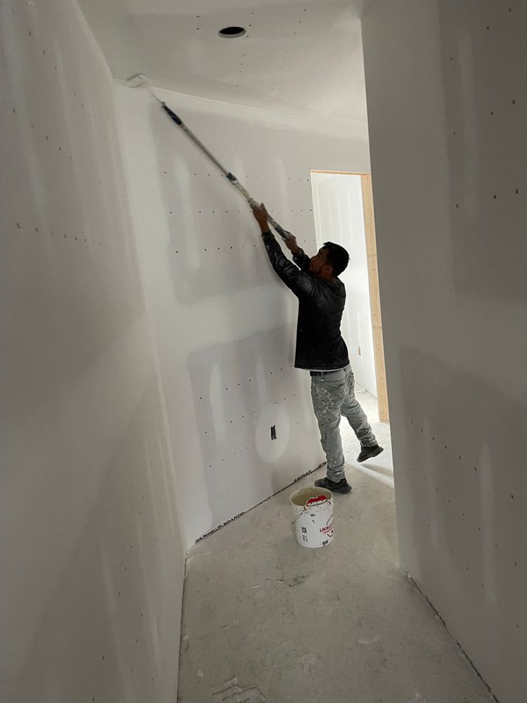 Transform your space with our Custom Drywall Work service, offering tailored solutions that enhance every room's aesthetics and functionality. Our skilled professionals deliver impeccable finishings suited to your unique style needs. for New Era Construction & Services LLC in Manchester, NH