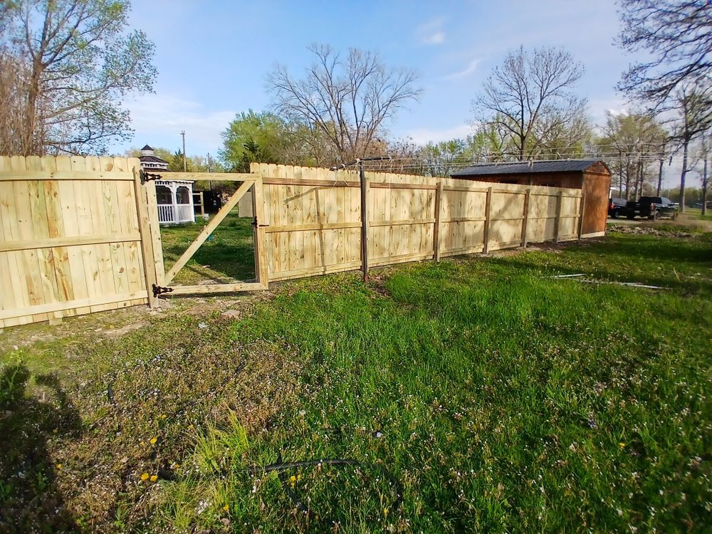 Reversed Picket Fence for Dead Tree General Contracting in Carbondale, Illinois