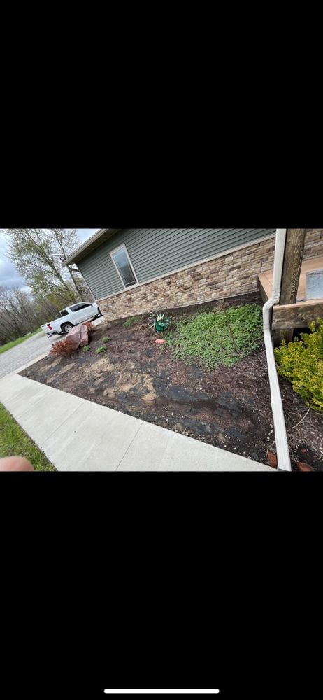 All Photos for Hatalla Lawn Maintenance  in Springfield, IL