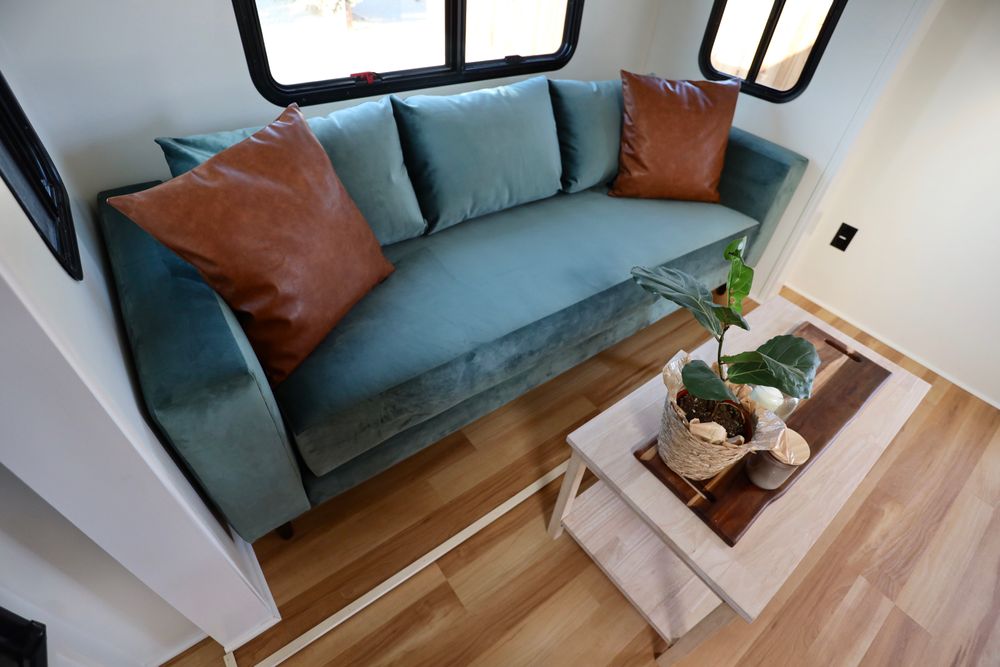 2018 Keystone Passport 2510RB for Mauka to Makai RV Renovations in Los Angeles, CA