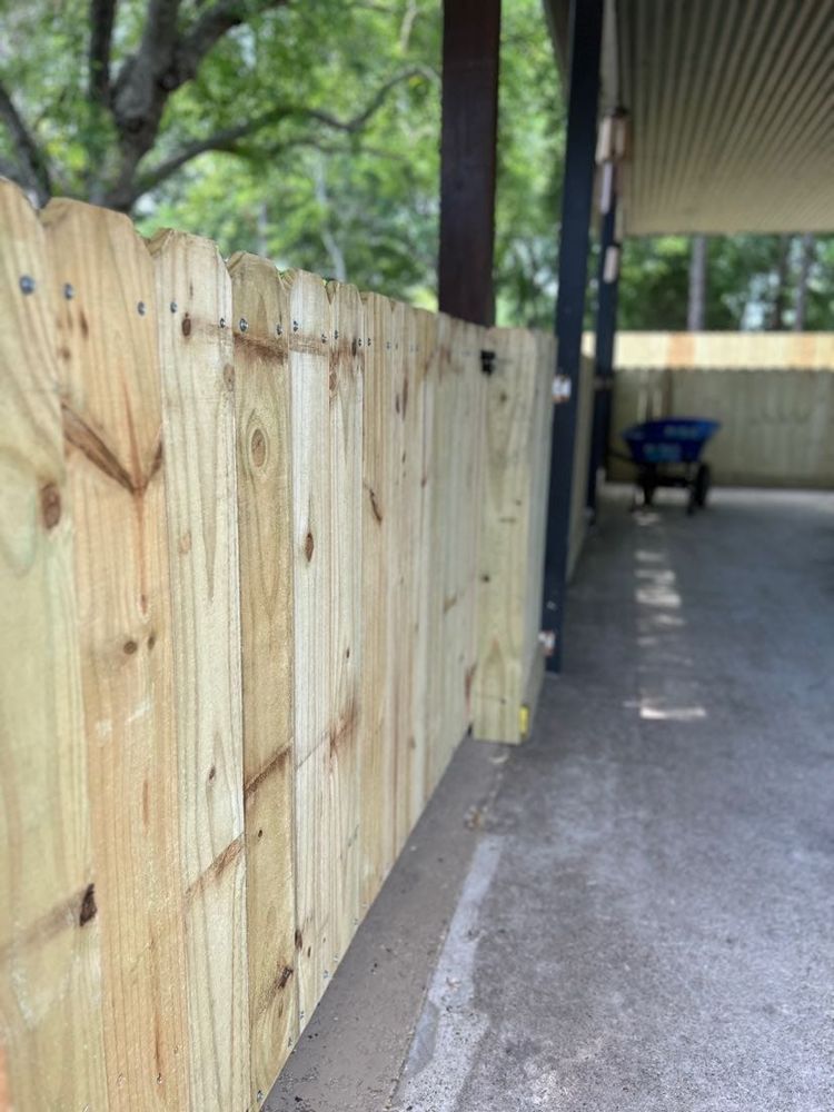 Fences for Bar T Fencing in Dayton, TX