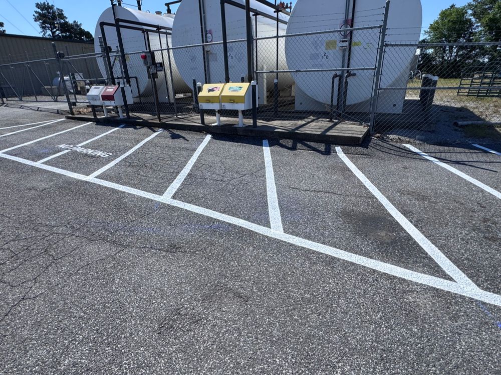 Asphalt Sealcoating for Clear Choice Asphalt Services  in Paducah, KY