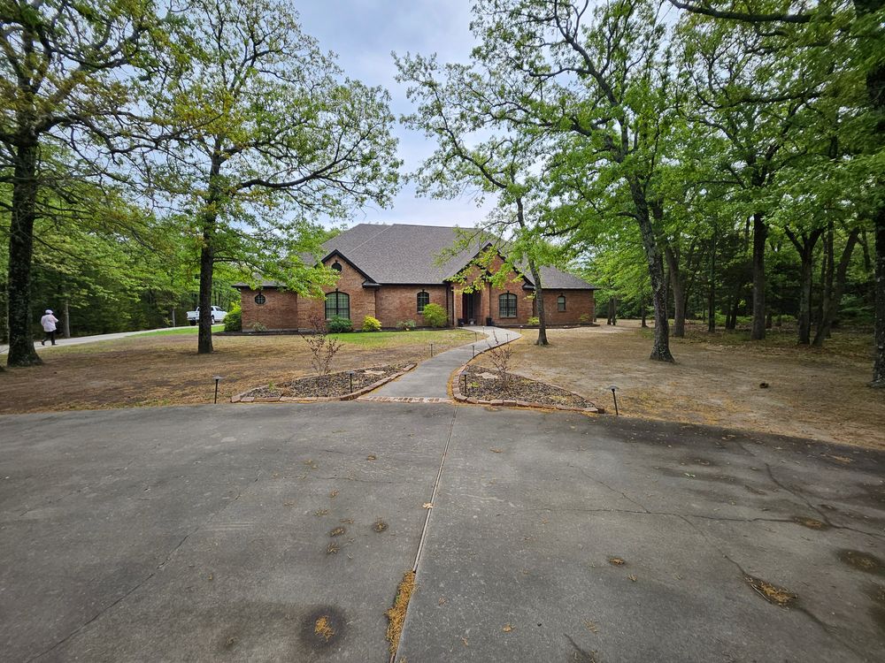 All Photos for Ornelas Lawn Service in Lone Oak, Texas