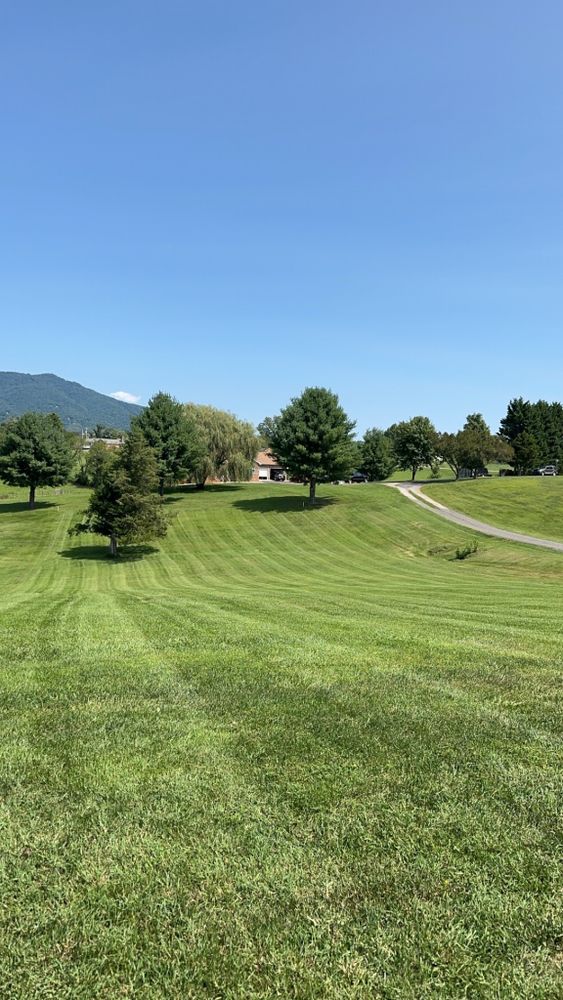 All Photos for Woods Construction & Landscaping in Madison Heights, VA