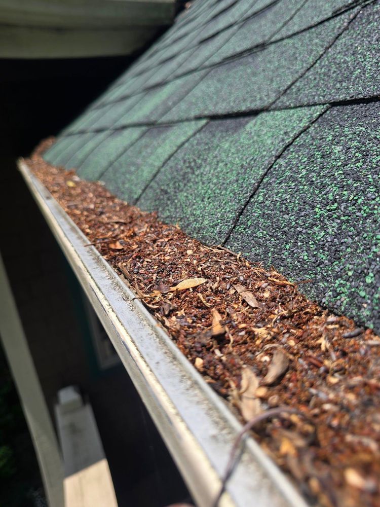 All Photos for Dotson Seamless Guttering LLC in Mars Hill, NC
