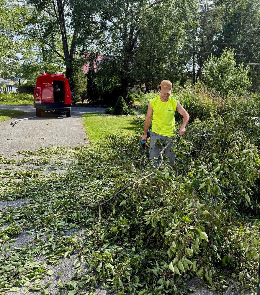 All Photos for Daniels Electric in Groveland, MA