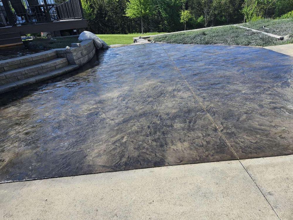 Transform your home with our expert concrete services—offering durable driveways, elegant patios, and custom walkways that enhance curb appeal while ensuring long-lasting quality and craftsmanship for all your needs. for New Age Concrete in Perry, IA