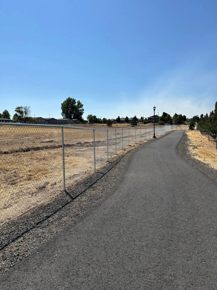 Outdoor Spaces for Double RR Construction in Madras, OR
