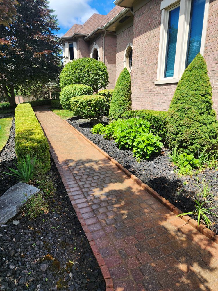 All Photos for Ivy Lawn and Landscaping in Oxford, MI