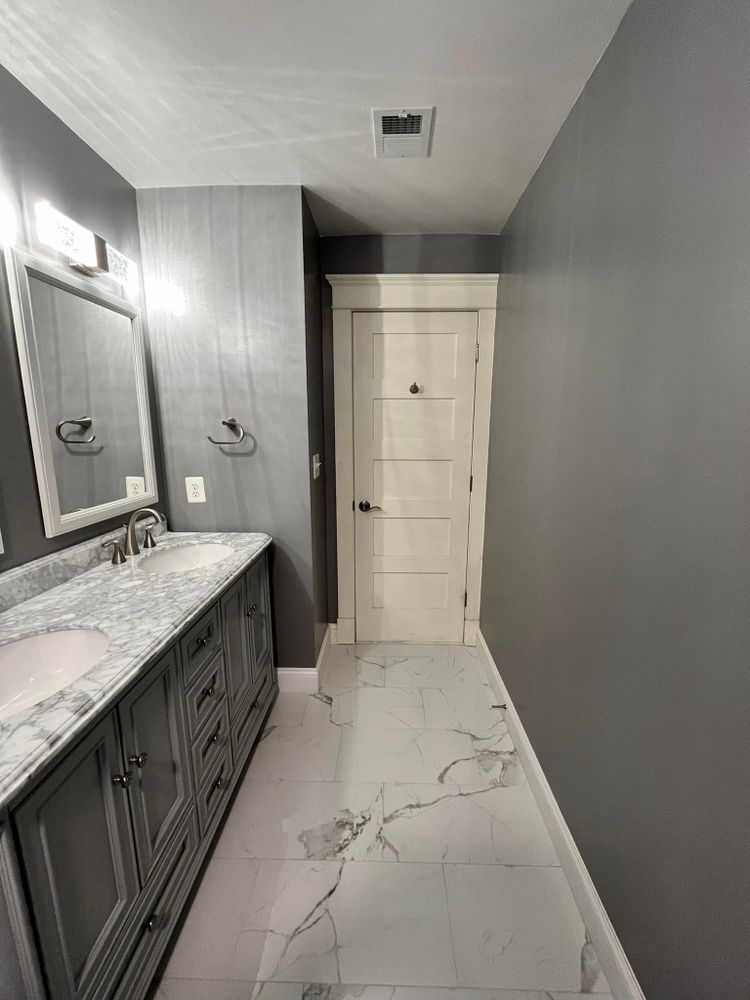 Transform your bathroom into a modern, functional space with our expert renovation services. We customize designs to fit your style and budget, ensuring quality craftsmanship and exceptional customer satisfaction every step of the way. for H.I.P Renovations in Woodbridge, VA